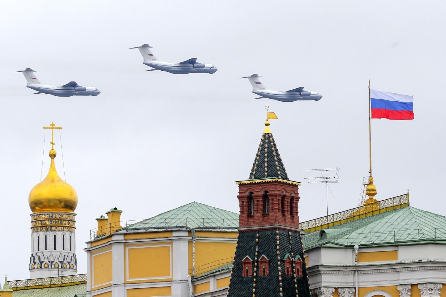 Tänavune 9. mai paraad Moskvas. Moskva loomuomane seisund on konflikt läänega, leiavad uuringu autorid. 