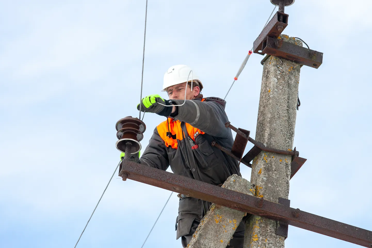 Pärnumaal pakutakse muude ametite seas tööd ka elektrikule.