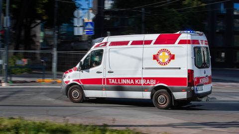 Jalgrattur ja autojuht ühele teele ära ei mahtunud