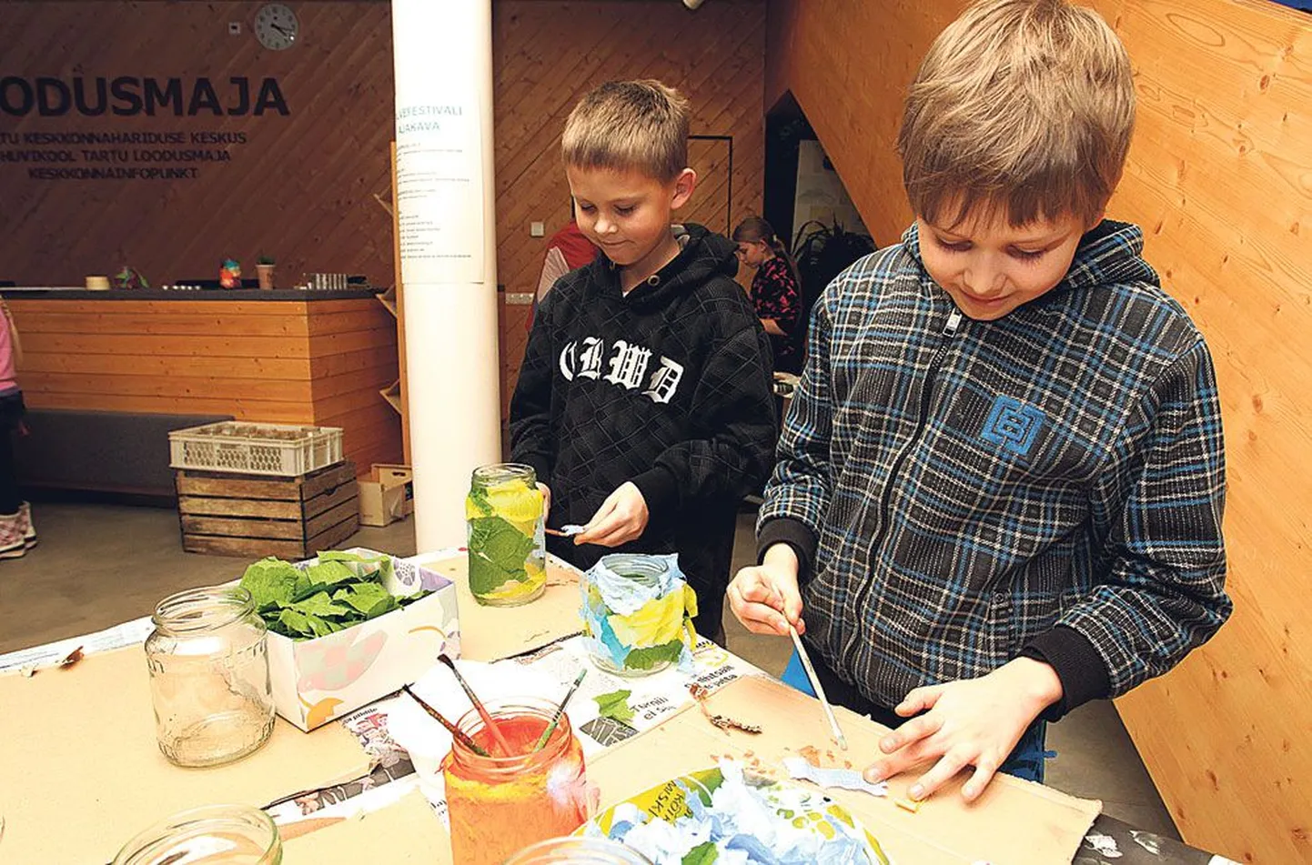 «Lund võiks rohkem olla. Praegu on rohkem nagu sügis- või kevadfestival,» naersid üritusele tulnud katoliku kooli poisid Rasmus Lodi (vasakul) ja Robin Haga.