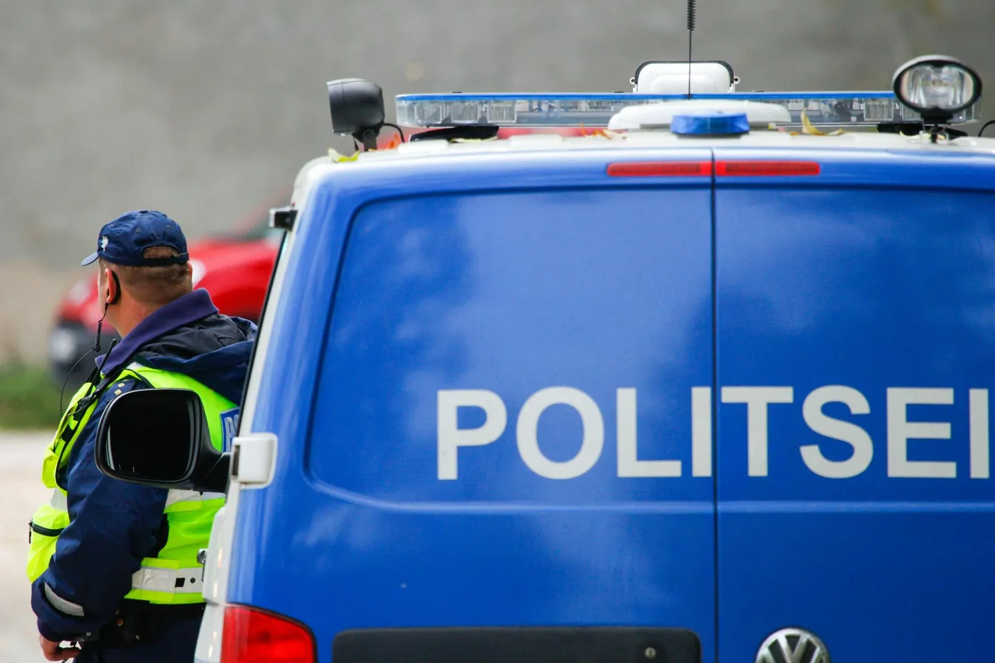 Politseinikke nähes püüdis purjus autojuht joostes põgeneda. Foto on illustratiivne.