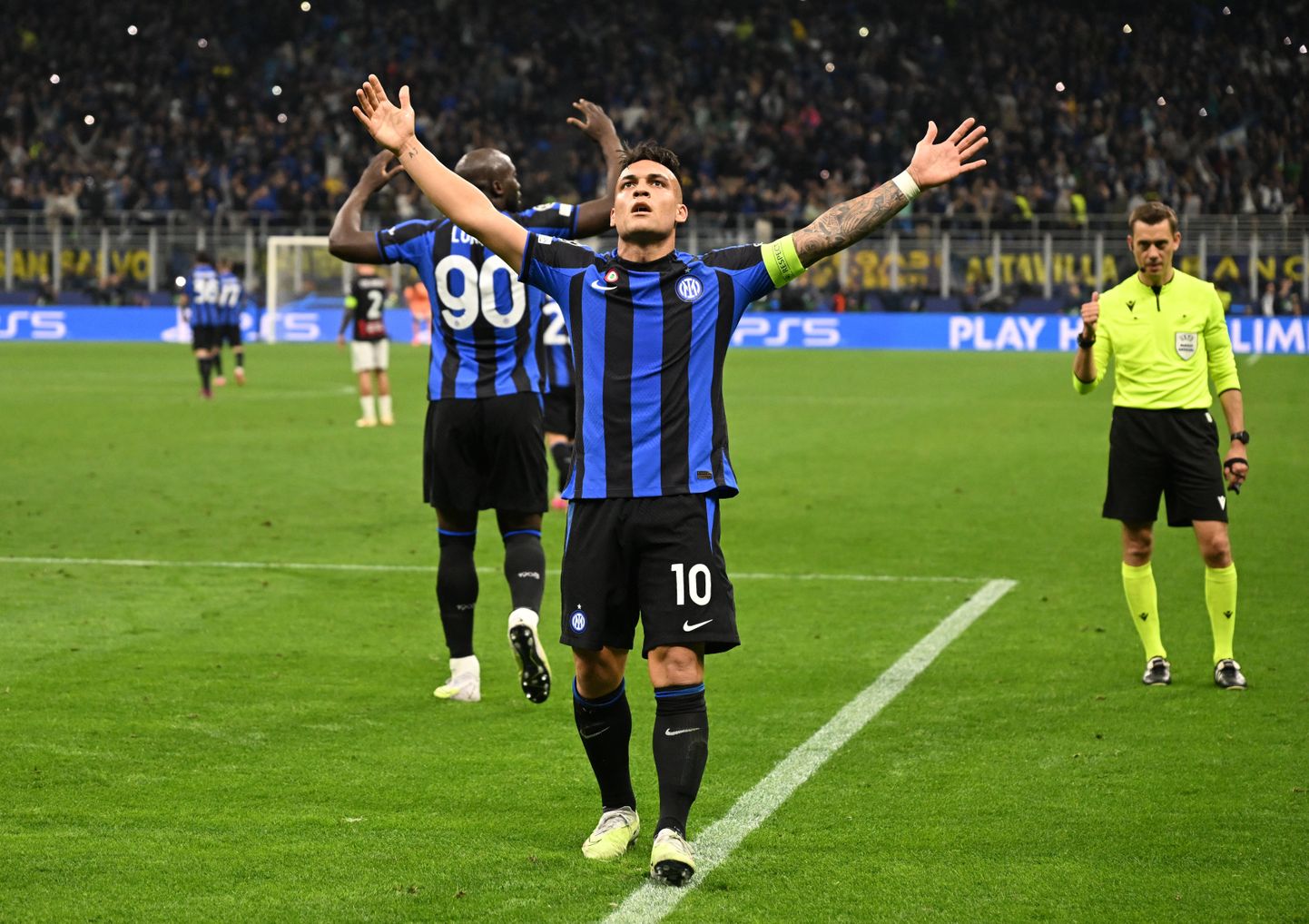 Milano Interi kapten Laotaro Martinez vedas enda klubi Meistrite liiga finaali.