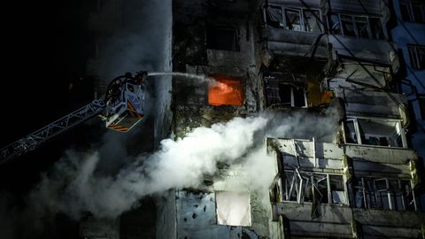 Krievija uzbrukusi Ukrainai ar raķeti "Iskander" un 164 droniem