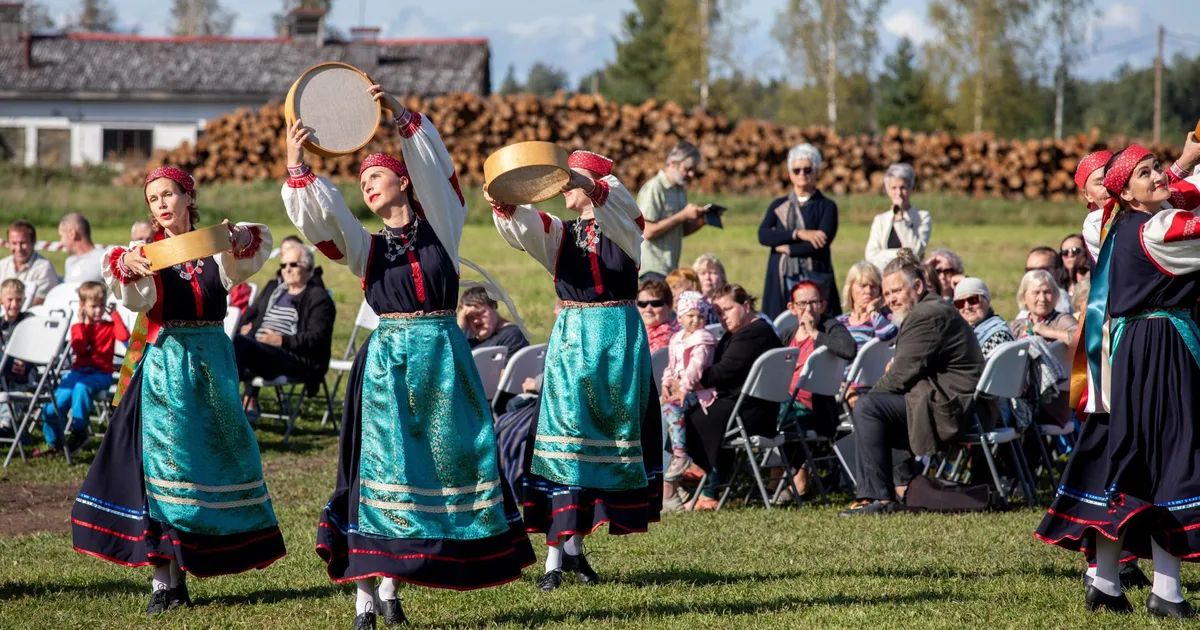 GALERII Ristiküla pärimuspäeval ristiti kultuuriait