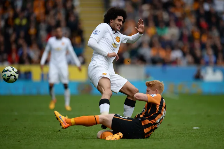 Manchester Unitedi poolkaitsja Marouane Fellaini sai viimases liigavoorus toorutsemise eest punase kaardi. FOTO: Scanpix