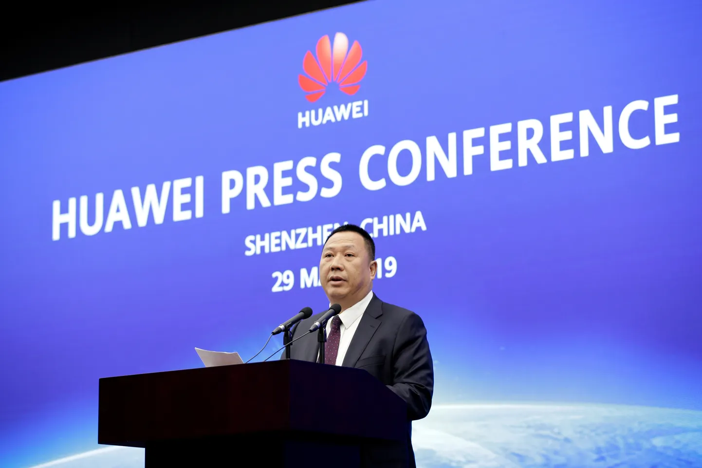 Huawei peajurist Song Liuping 29. mail Shenzhenis Huawei peakorteris.