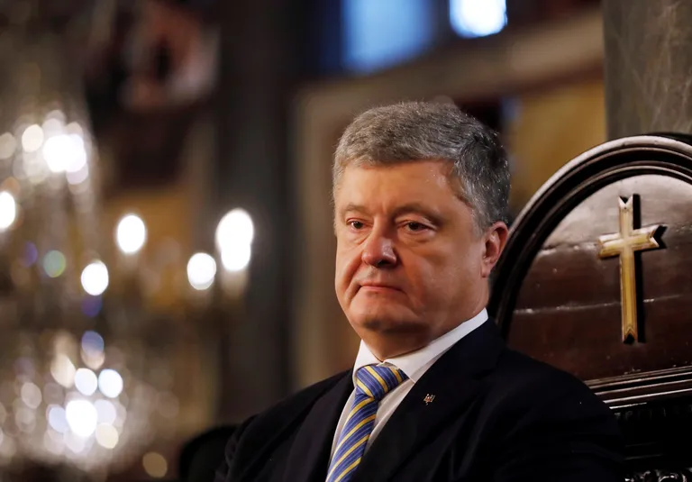 Ukraina president Petro Porošenko Püha Jüri kirikus Istanbulis.