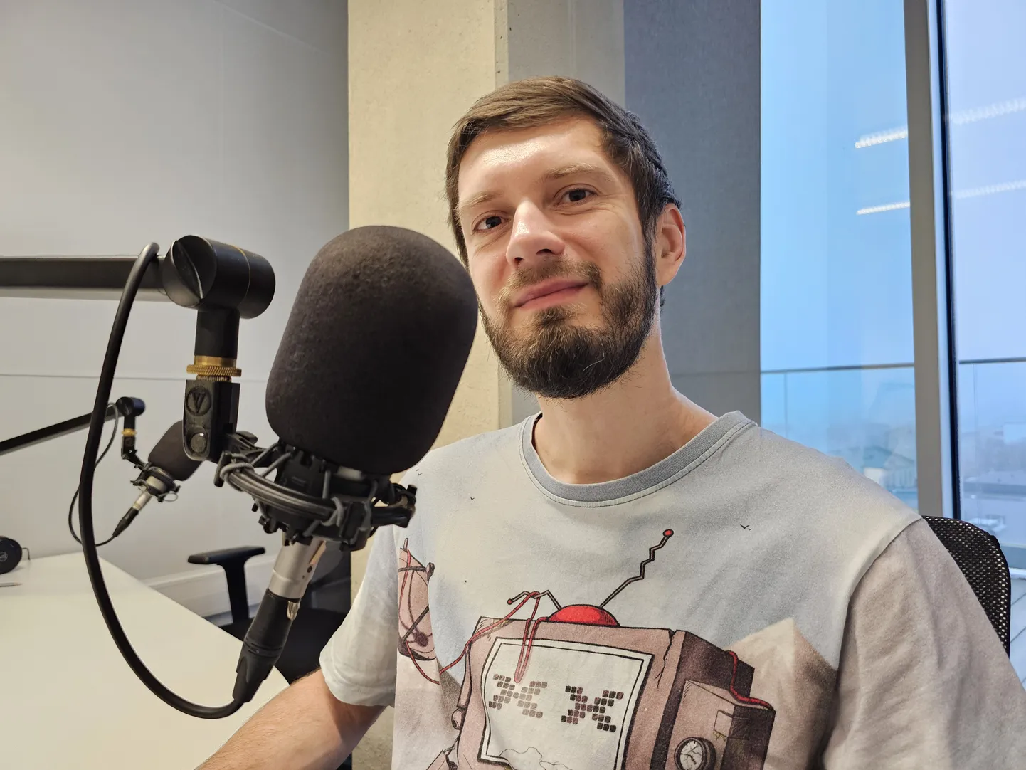 Илья Зверев.