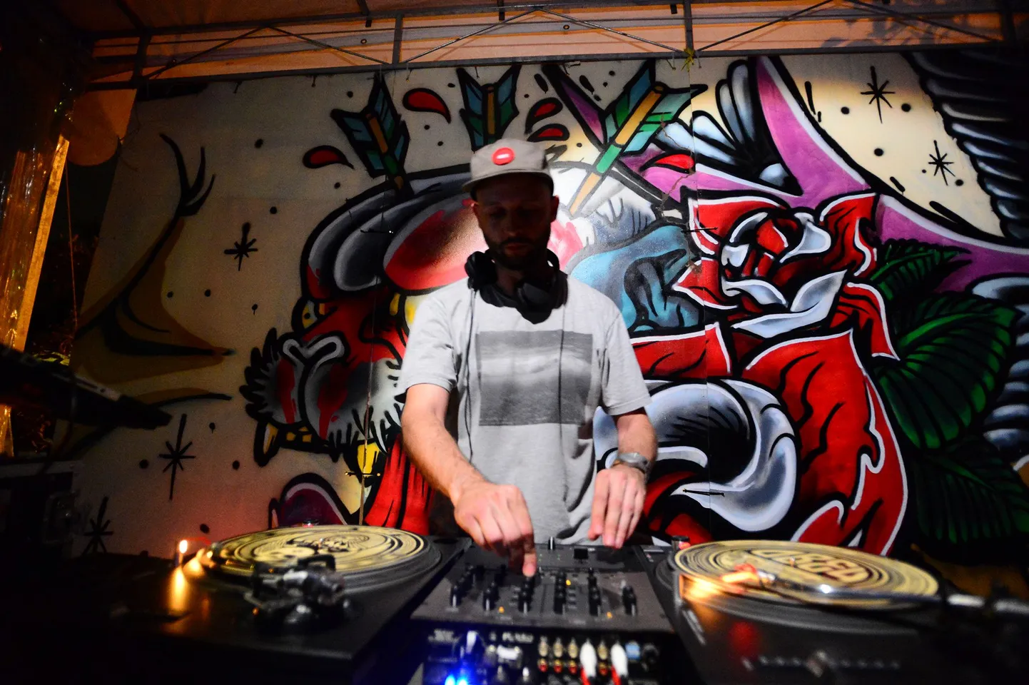 Singapuris resideeruv Dj Shellsuit