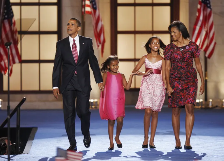 Demokraatide presidendikandidaat Barack Obama koos perega augustis 2008 Demokraatliku partei kampaaniasündmusel