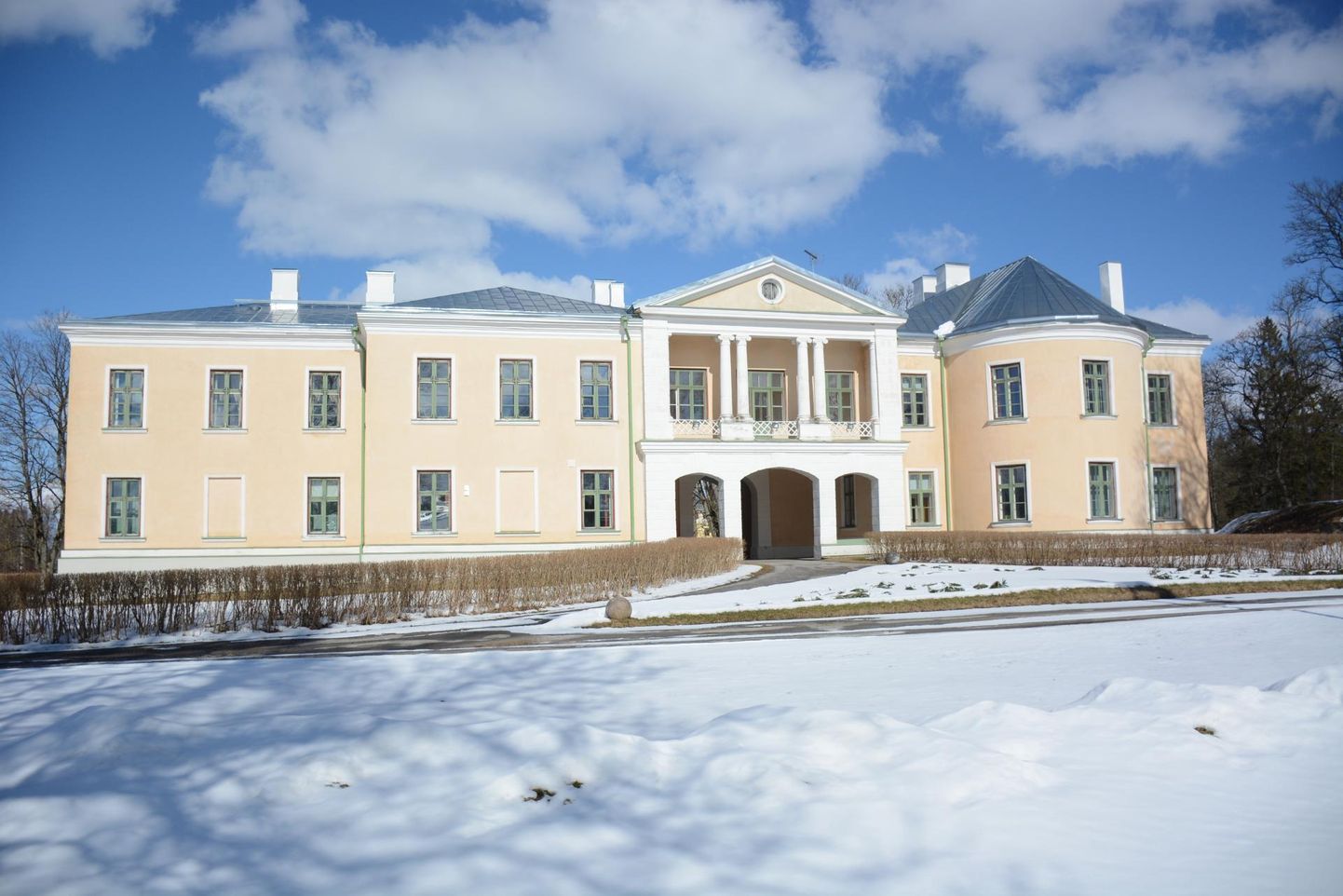 Mõdrikul asuv Tallinna tehnikakõrgkooli teenusmajanduse instituut.