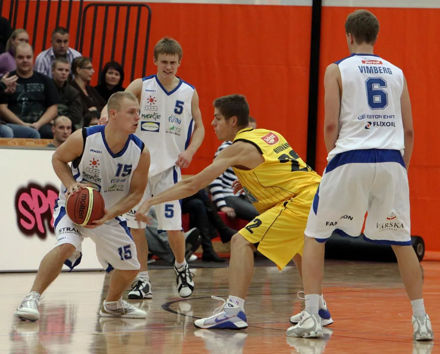 KK Pärnu mehed (valges).