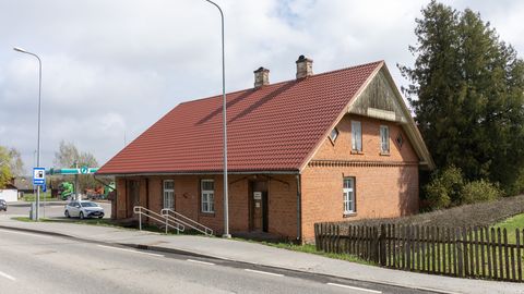 Kõpu vana apteegimaja läheb tänavu juba neljandat korda oksjonile