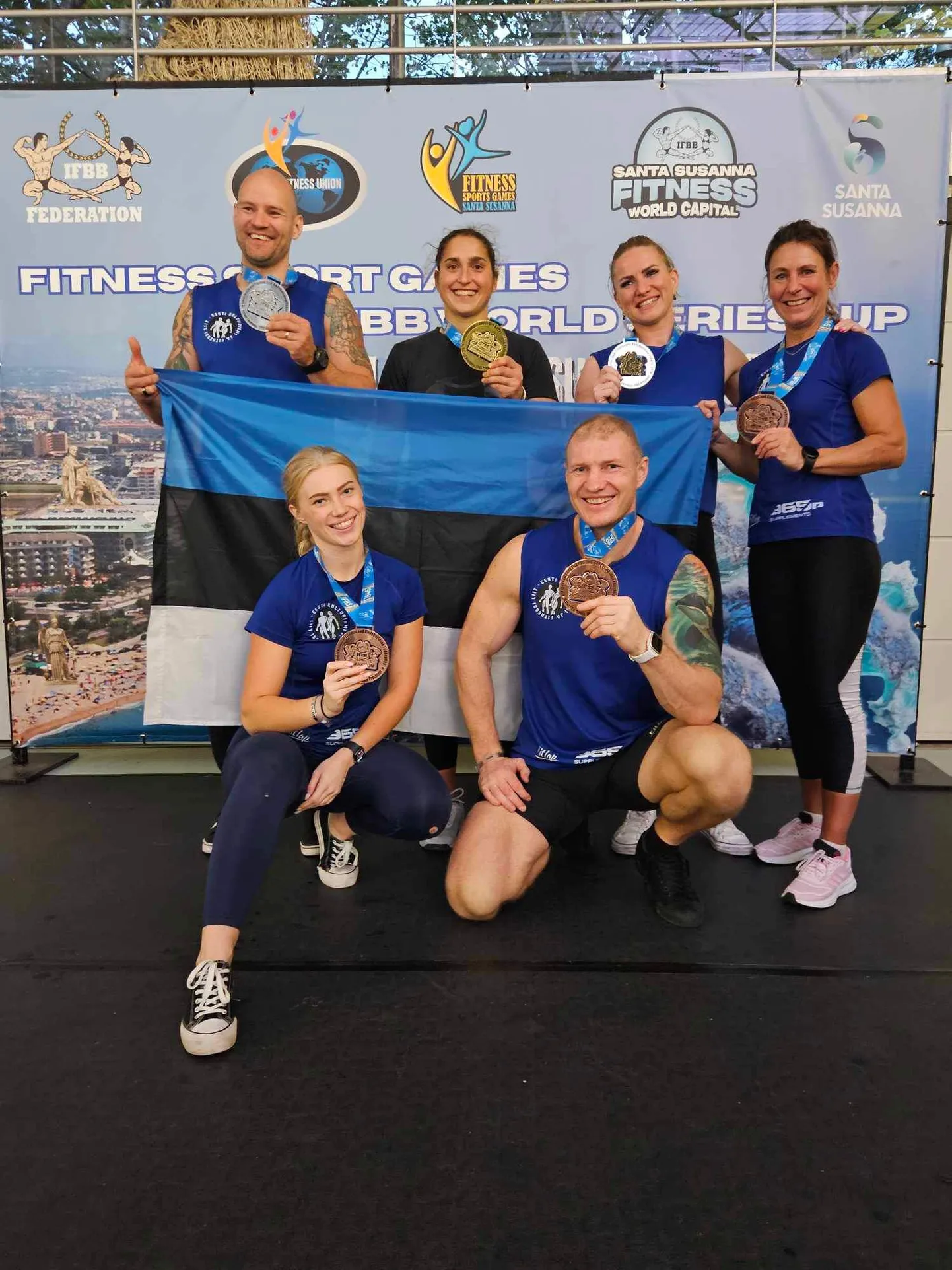 Fotol vasakult: taga Priit Meier, Andra Moistus, Gerda Miller, Ülla Kiili, ees Crisgel-Berit Poljakov ja René Laane.