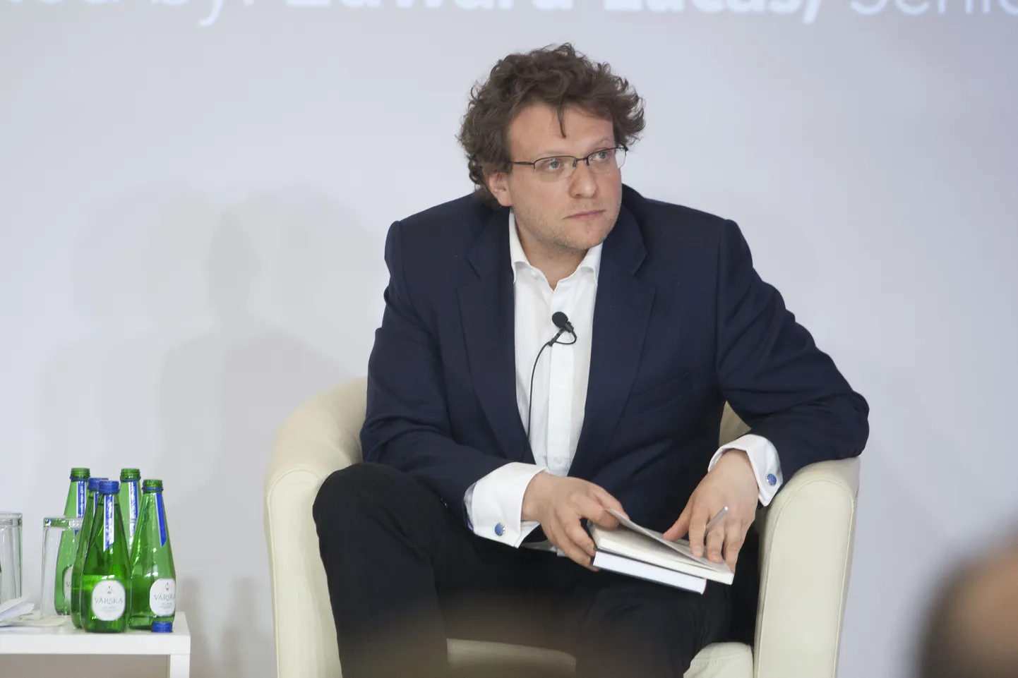 Peter Pomerantsev.