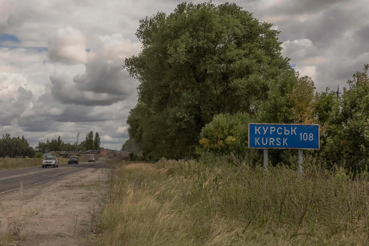Ukraina väed mööduvad Venemaa piiripunktist 13. augustil 2024.
