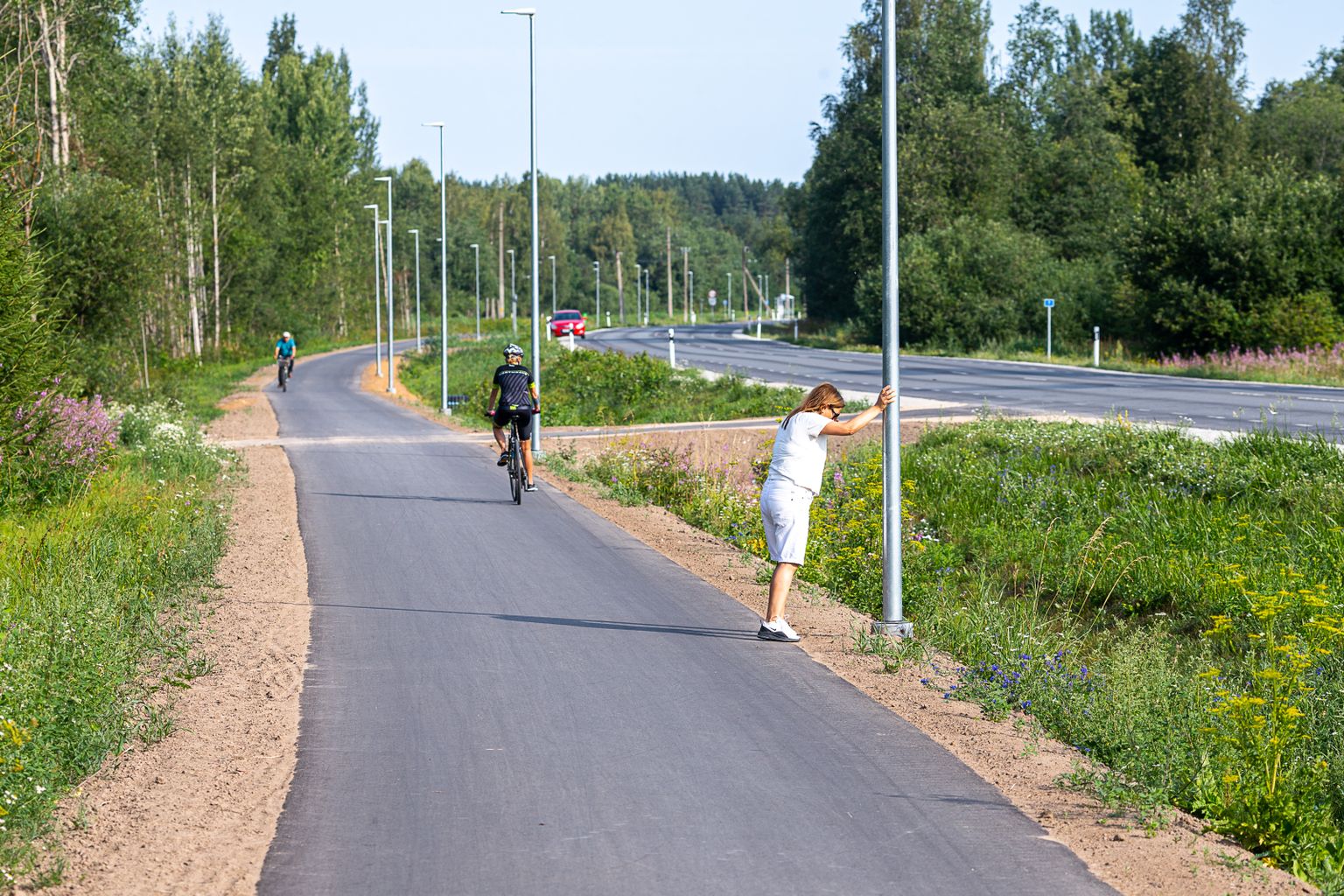 Narva ja Narva-Jõesuu vaheline kergliiklustee.