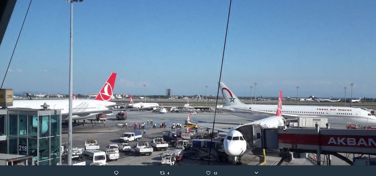 Türgi pealinna Istanbuli lennuväljal põrkasid kokku maanduv ja stradiks valmistuv lennuk.