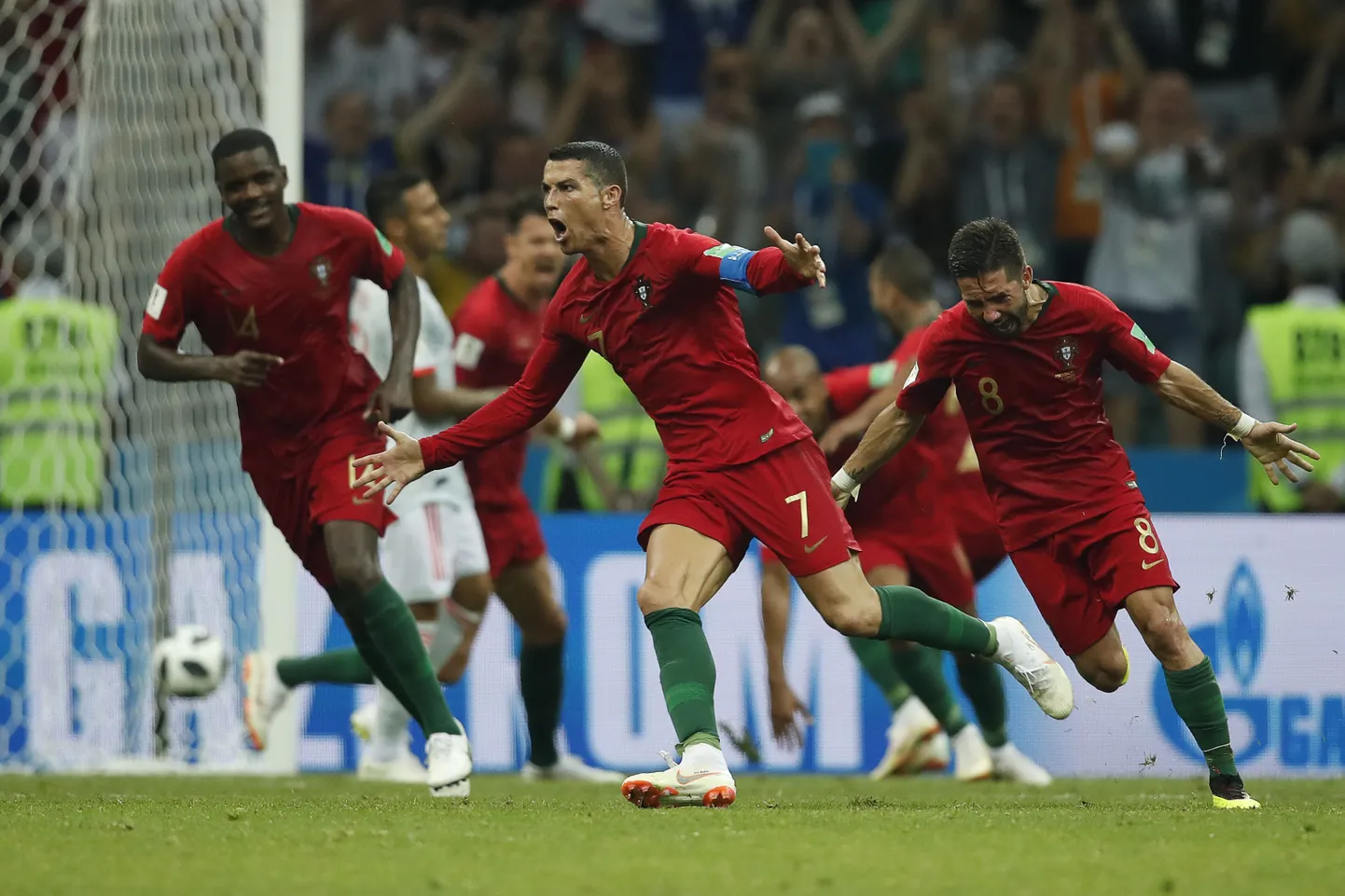 Cristiano Ronaldo tähistab 3:3 viigiväravat.