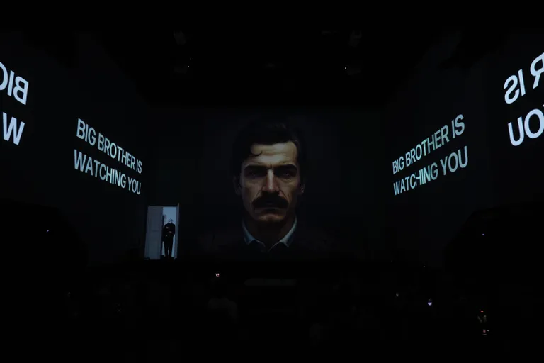 Спектакль "Последний человек" в центре цифрового искусства Digital Art House