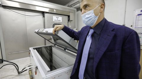 Pfizeri vaktsiini tuleb hoida spetsiaalsetes külmikutes. Pfizeri vaktsiini tuleb hoida spetsiaalsetes külmikutes.