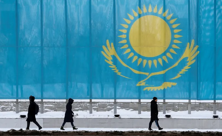 Флаг Казахстана.