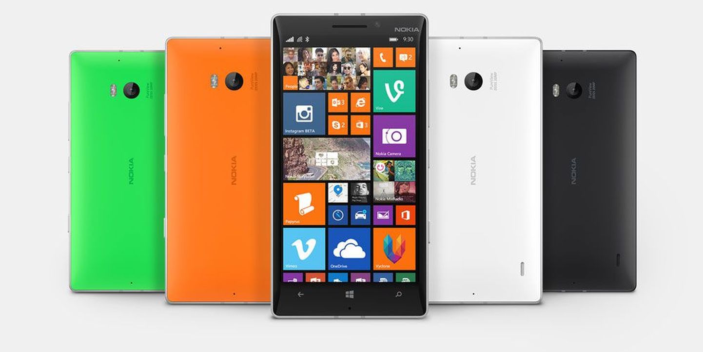 Nokia Lumia 930, mille hind jääb 530–624 euro vahele, mõjub erksa tagumise küljega rõõmsalt, konservatiivsemad võivad aga valida musta värvi mudeli.