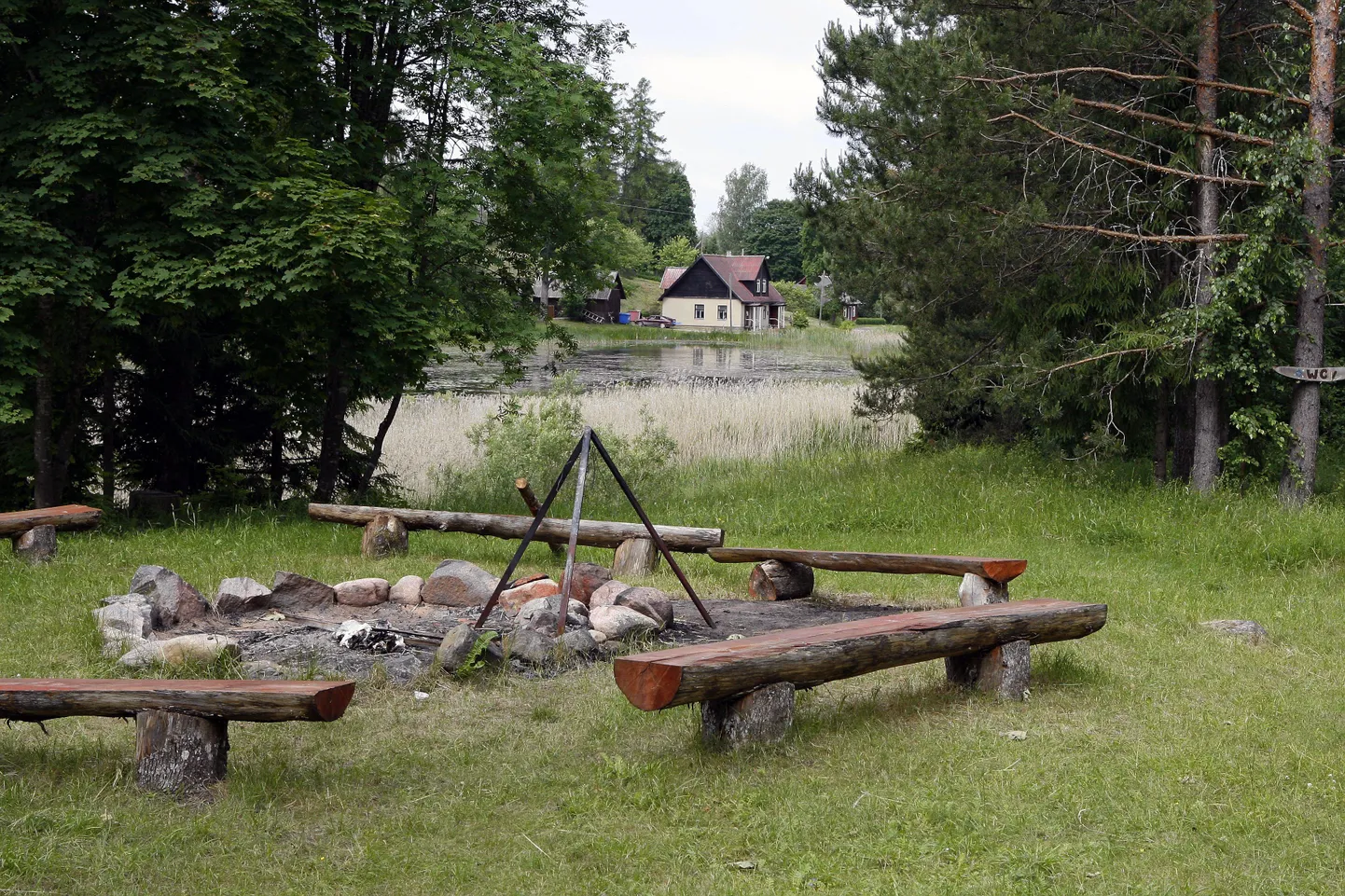 Fotonäitust Tuhalaanest läbi aegades aaab 1. veebruarini vaadata Karksi valla kultuurikeskuse teise korruse fuajees 1. veebruarini.