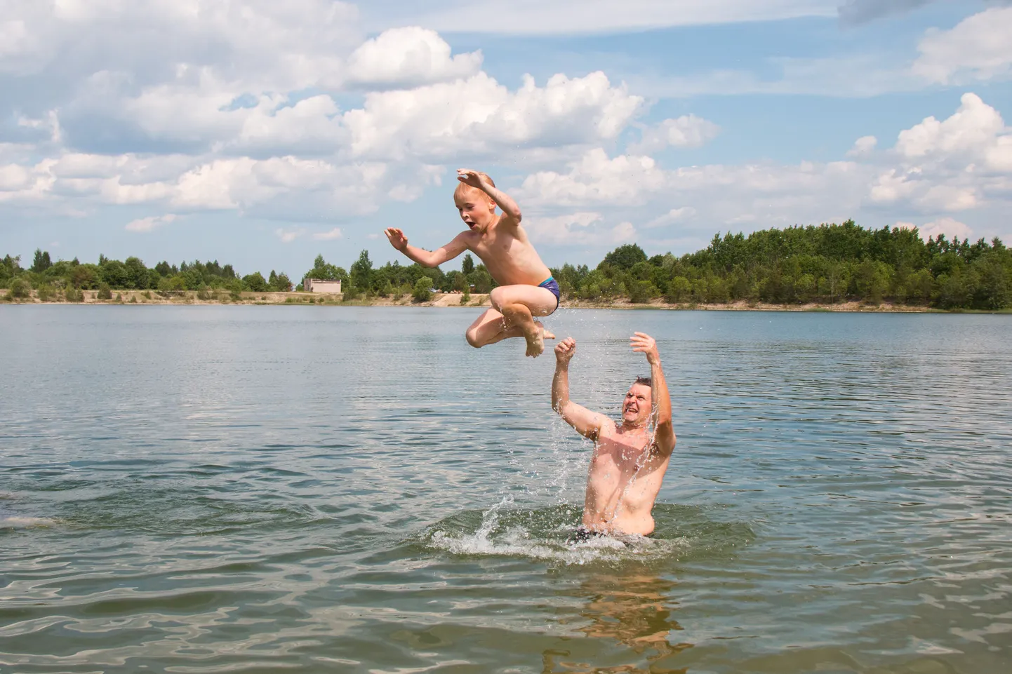 03.juuni  2016, Lääne-Virumaa, Eesti,  Äntu
suvi, veekogu, ujumiskoht, vesi, päike, soe

Fotol: Ujumiskoht Äntu tehisjärv
Foto:Meelis Meilbaum / Virumaa Teataja,