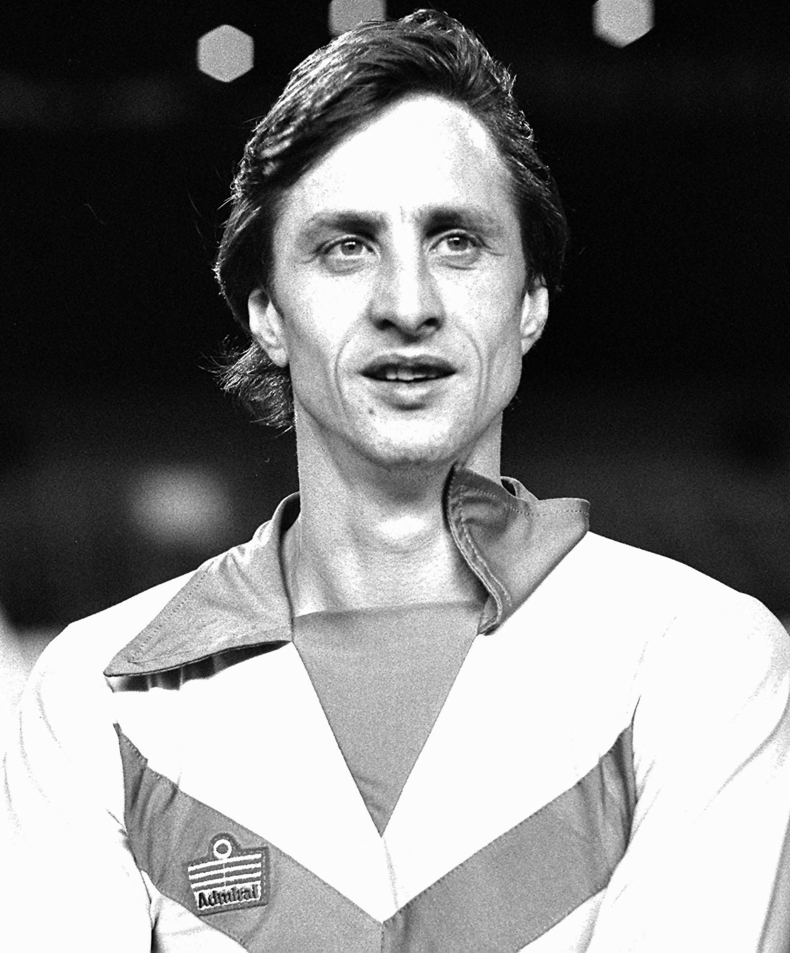 Mälestus Johan Cruyffist elab jalgpalliväljakutel igavesti.