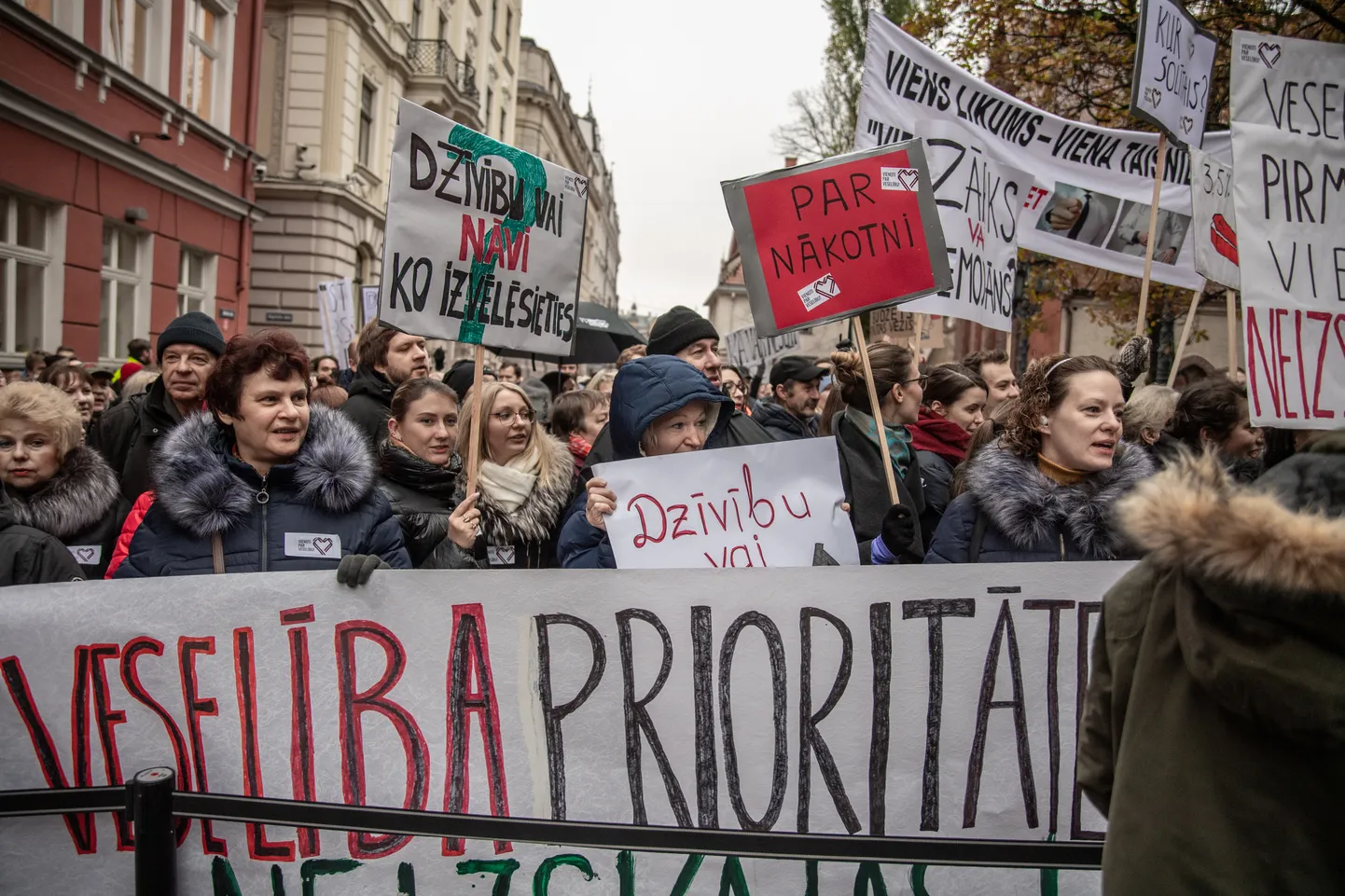 Foto: Mediķu protesta akcija "Viena diena bez medicīnas personāla"