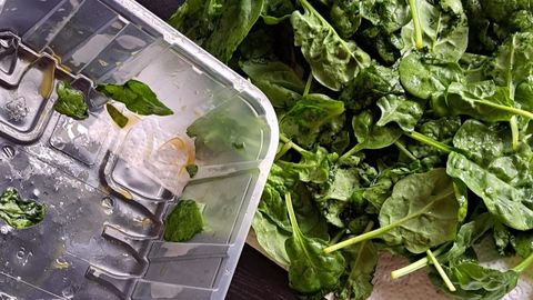 Торговцы комментируют, реагируют ли они на жалобы на продукты в соцсетях