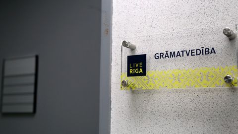 Tūrisma attīstības biroja fiktīvo darbinieku lietu turpinās skatīt septembrī