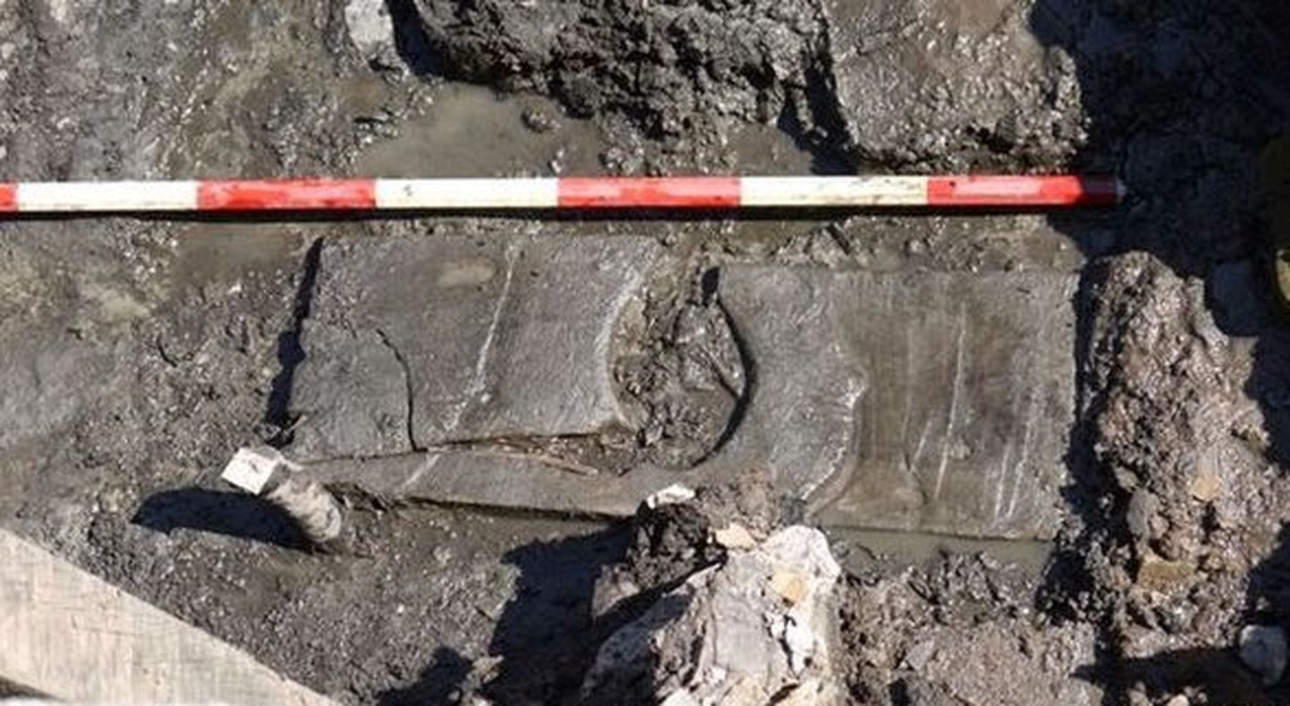 Briti saartelt Rooma fordist leitud puidust prill-laud