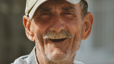 Īsi un smieklīgi joki, kas uzlabos tavu garastāvokli