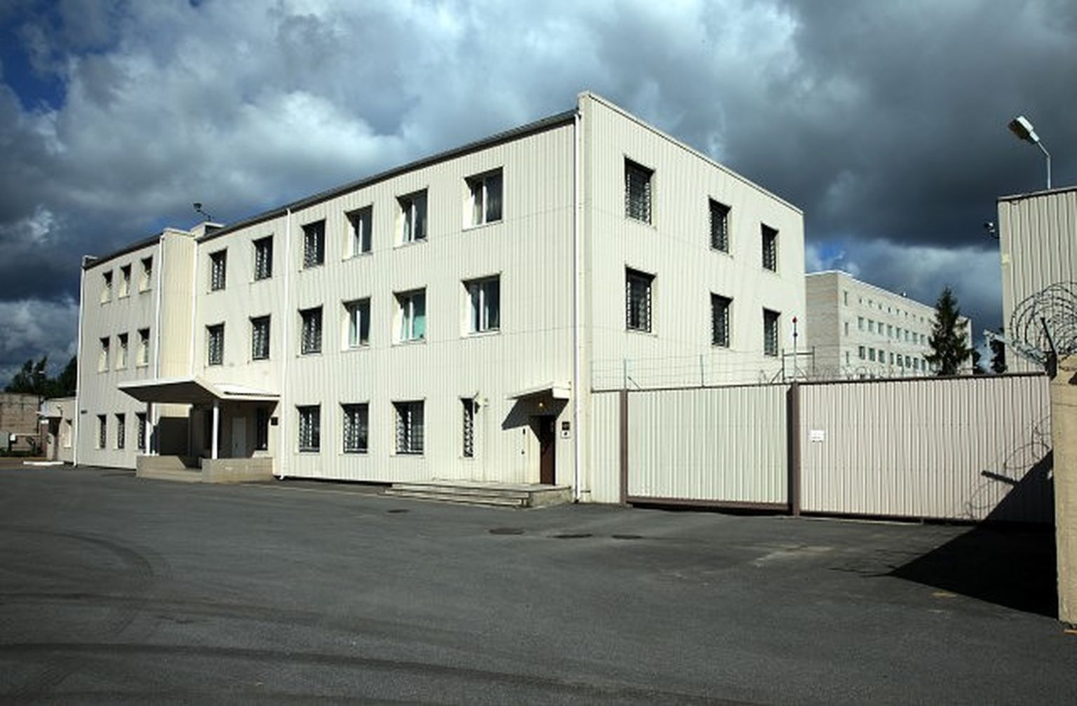 Tieslietu ministrijas Ieslodzījuma vietu pārvaldes Olaines cietums.