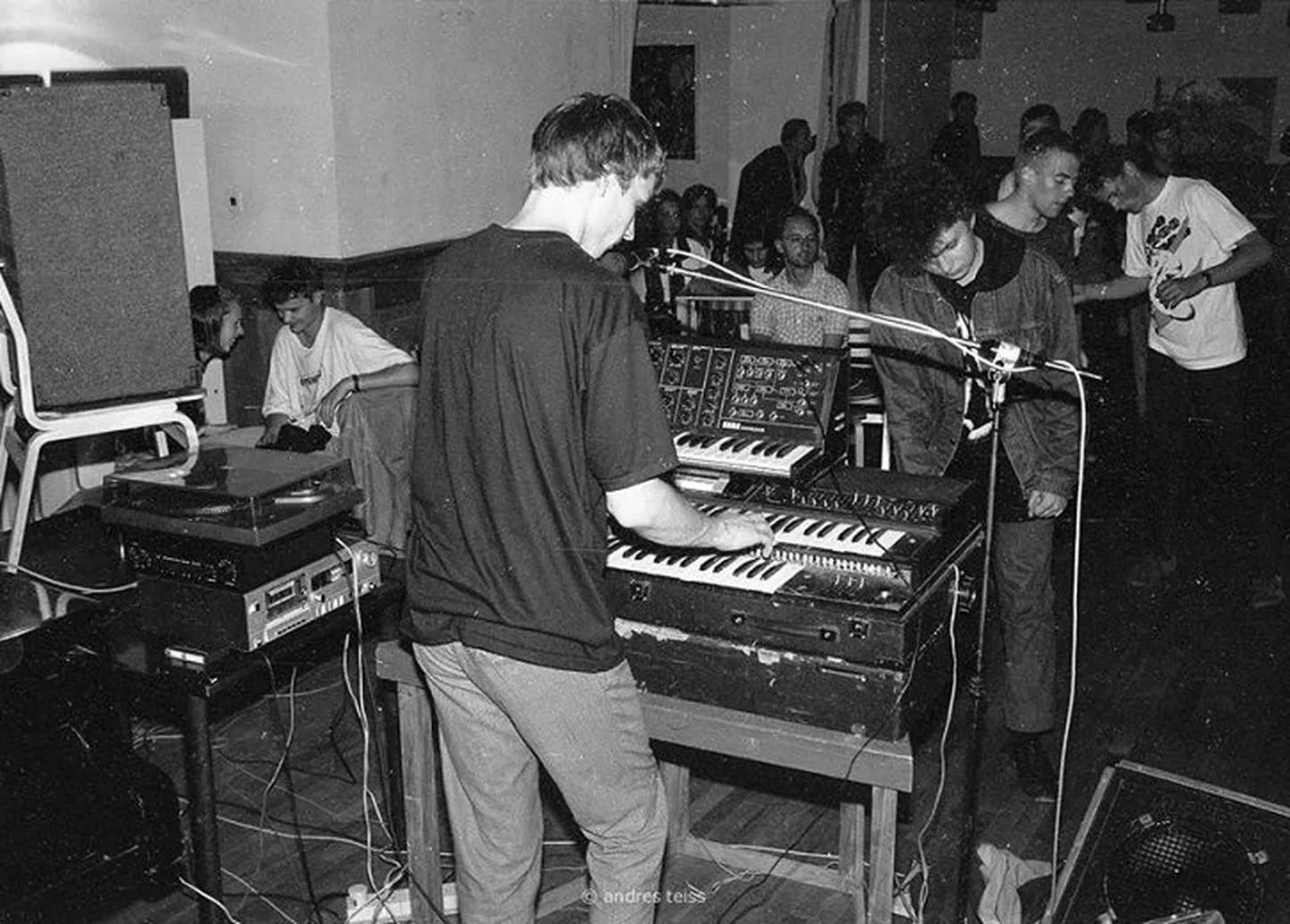 Hüpnosaurus aastal 1992.