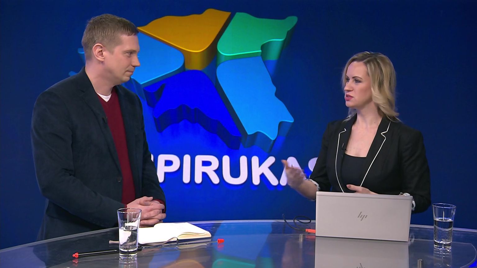 Martin Mölder ja Nele Kullerkupp saates "Riigipirukas"