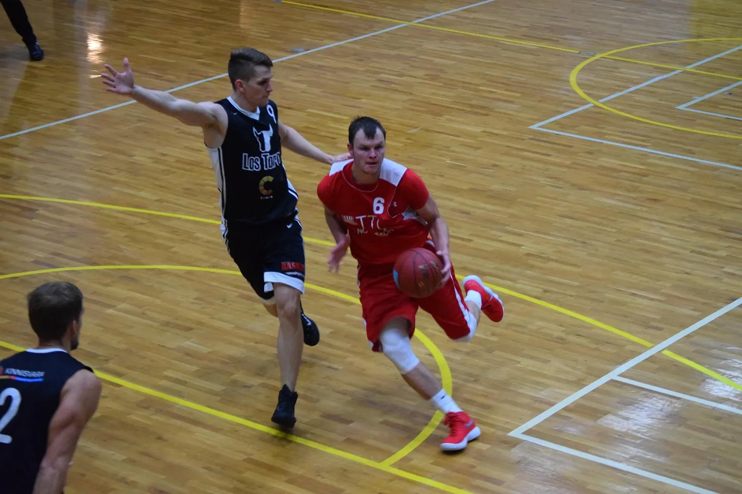 Oliver Metsaru tõi TTÜ-le 20 punkti.
