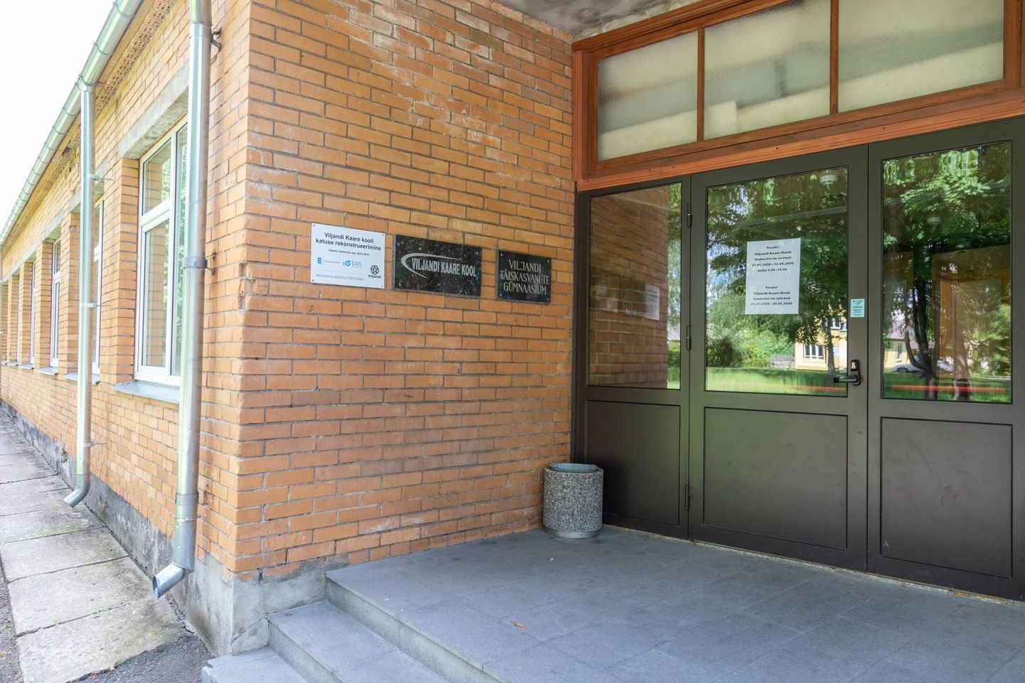 Viljandi Kaare kooli töö jätkamine aadressil Kesk-Kaare tänav 17 nõuab linnavalitsuselt leidlikke lahendusi ja kokkuleppeid valdadega.