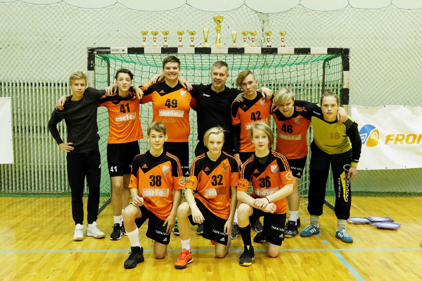Eesti karikavõitjaks tulnud Spordiklubi Tapa C-vanuseklassi meeskond.