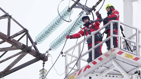 Dve tretjini Latvijcev bi zamenjali poklic za višjo plačo