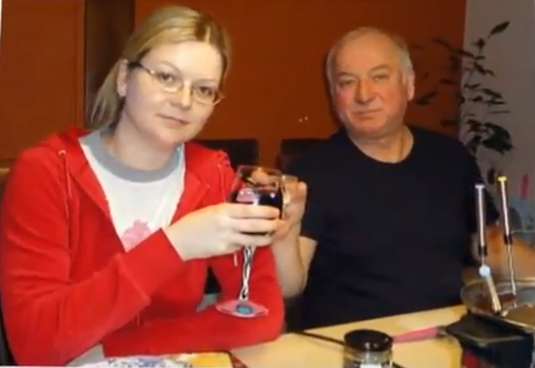 Julia ja Sergei Skripal, kes said kannatada Salisburys korraldatud närvigaasirünnakus