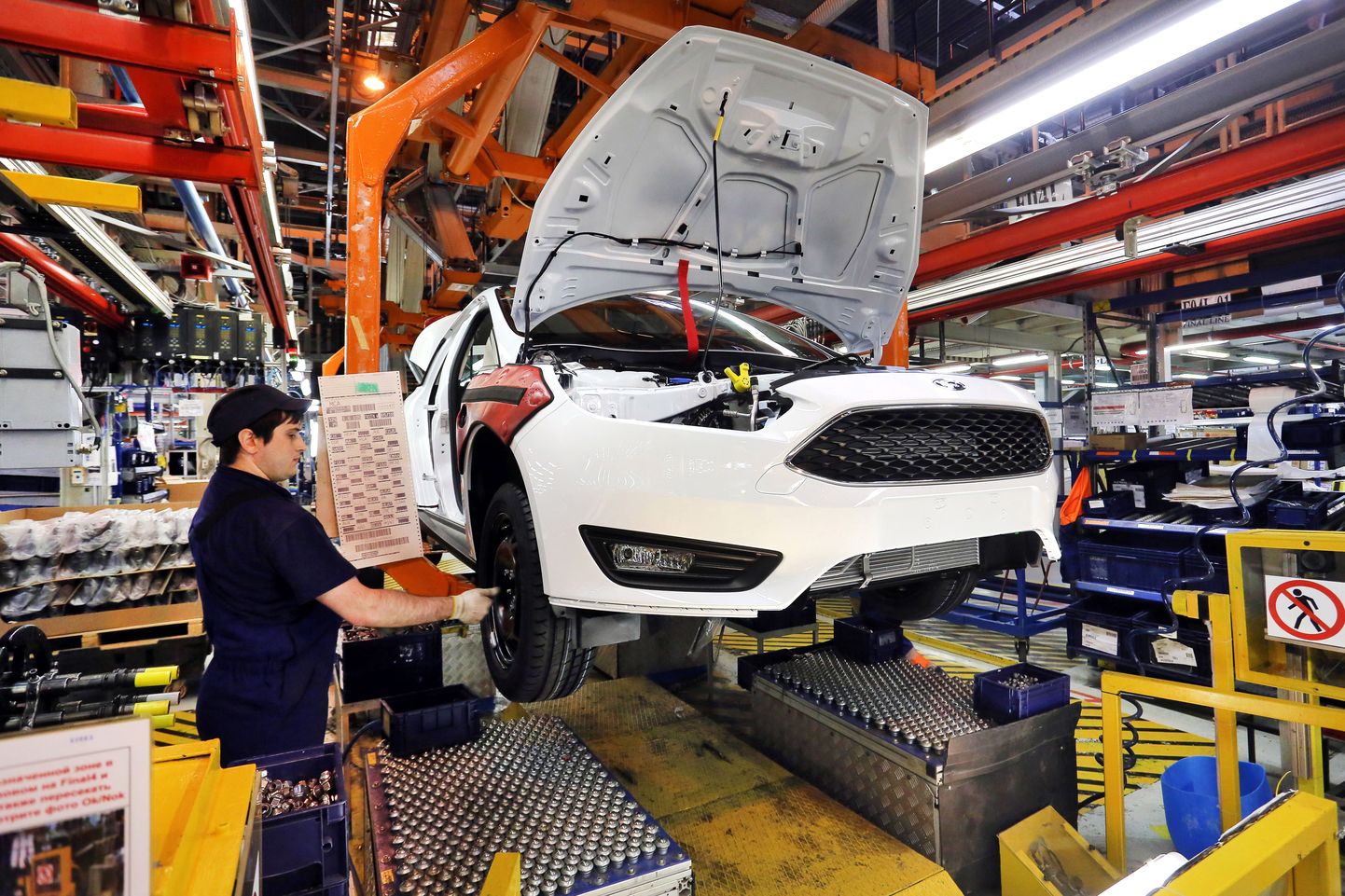 Vsevoložski tehases koostatavad Ford Focused saavad nüüd endale ka Venemaal toodetud mootorid.