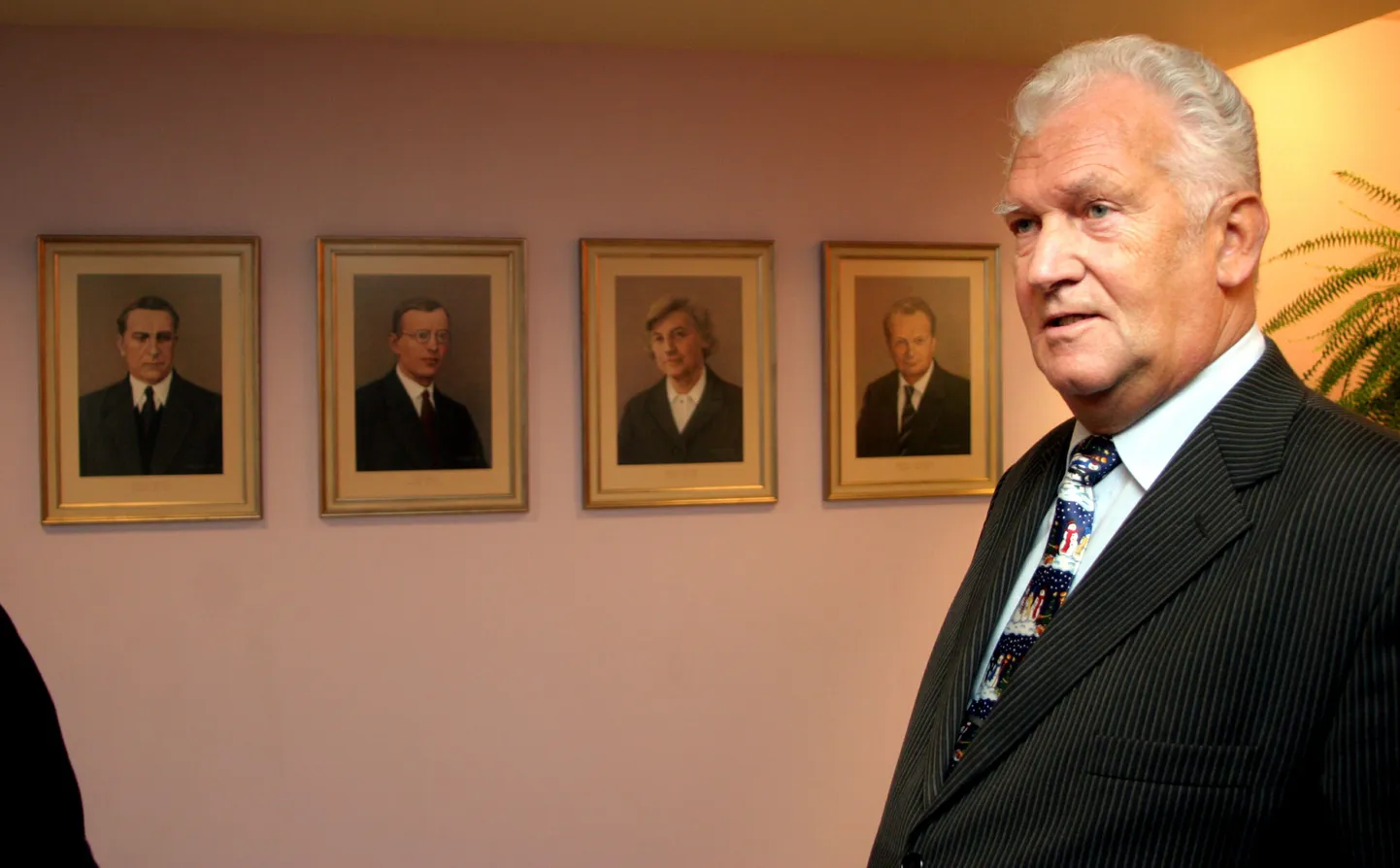 Koidula gümnaasiumi direktor Rein Eglon.