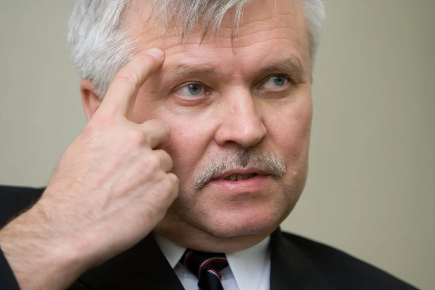 Jüri Pihl.
