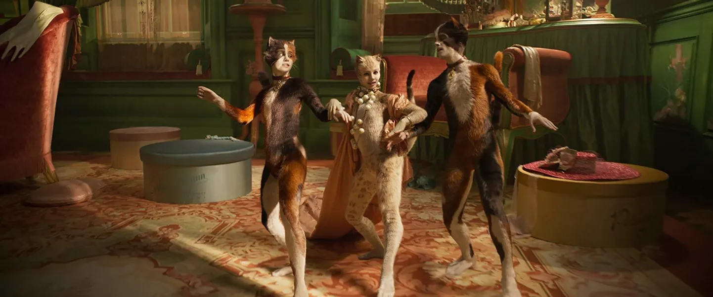 Danny Collins, Naoimh Morgan ja Francesca Hayward muusikalifilmis «Cats».