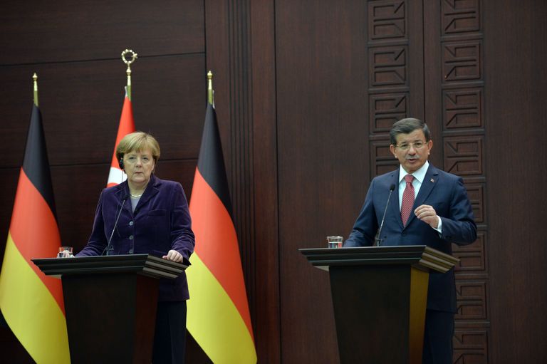 Saksamaa kantsler Angela Merkel ja Türgi peaminister Ahmet Davutoglu. Foto: Scanpix