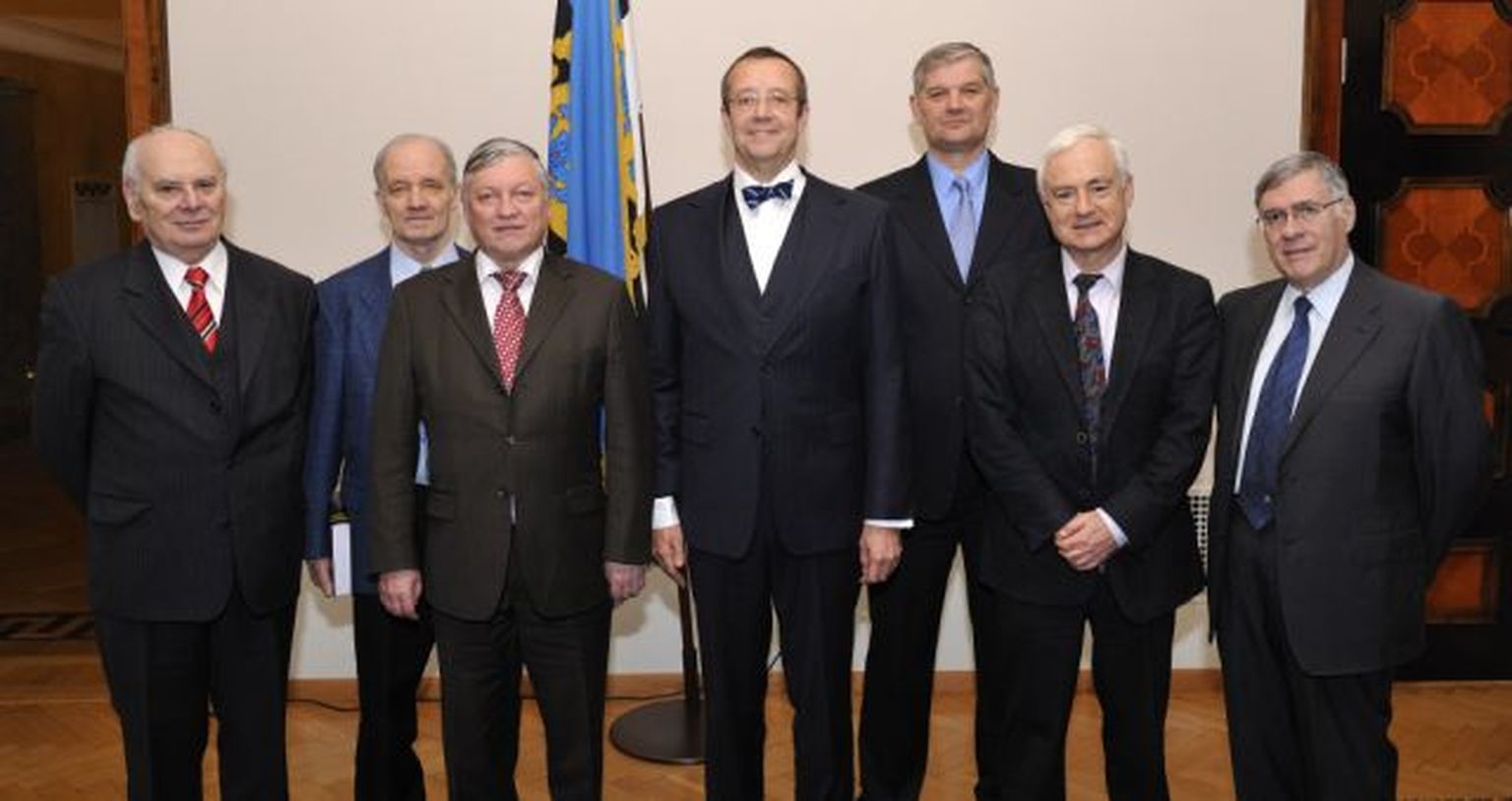 President Ilves kohtus malemaailma tippudega.