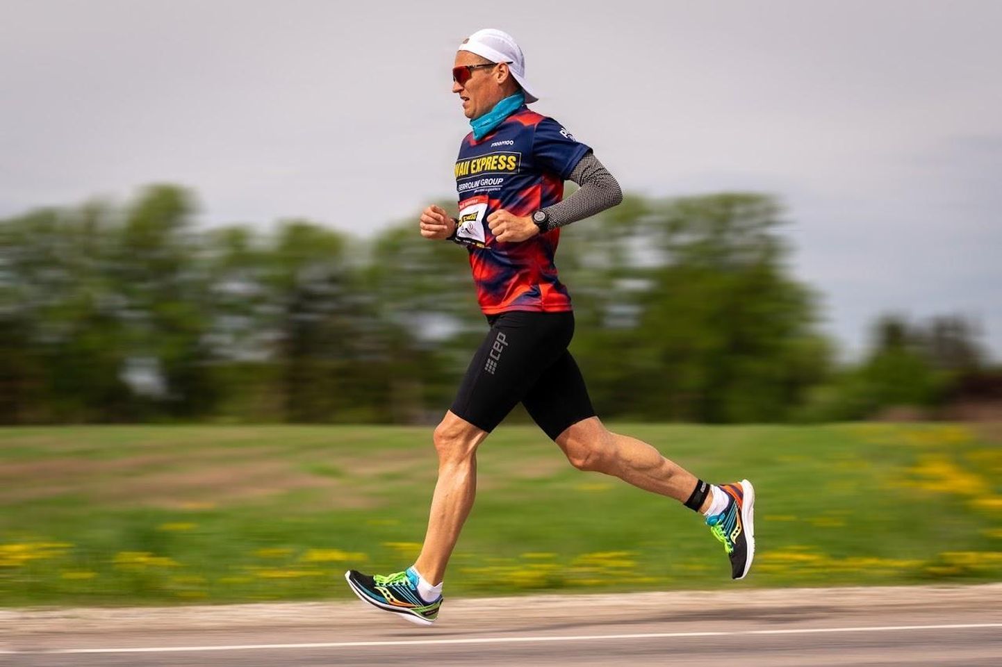 Muu hulgas läbib Rait Ratasepp katsumuse käigus iga päev täispika maratoni (42,195 km).
